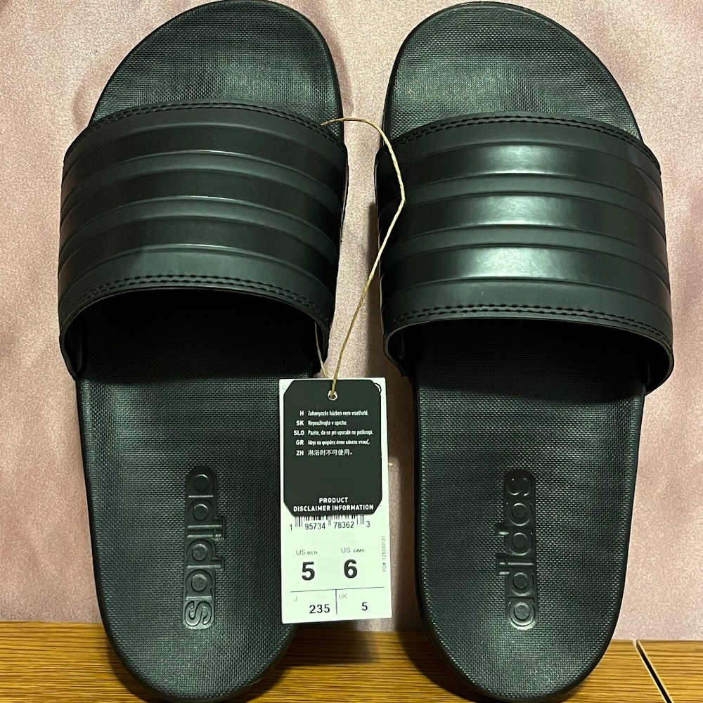 Adidas Adilette Comfort Slides NIB